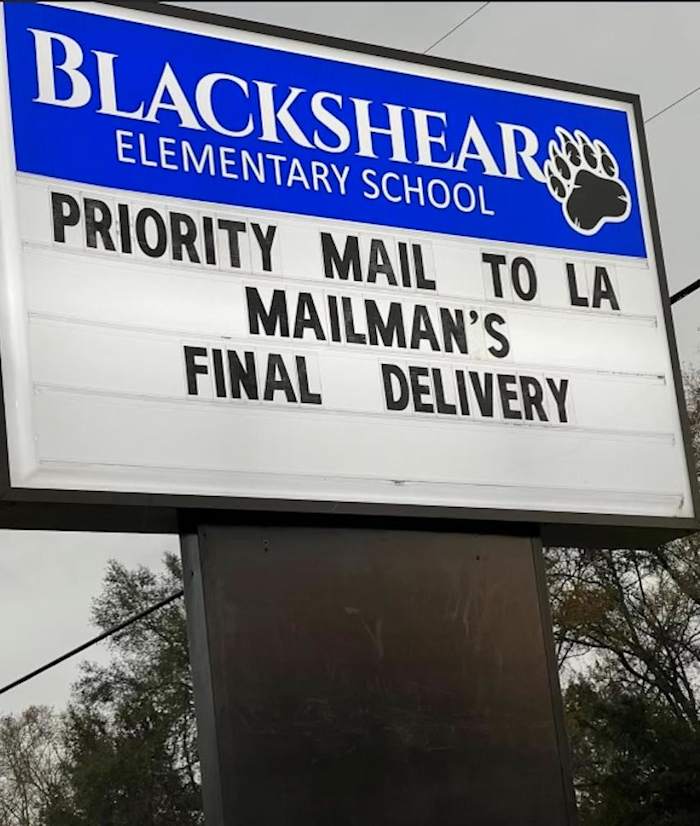 A billboard sign from Stetson Bennett’s hometown of Blackshear, Ga., displays a sign of support for the QB.